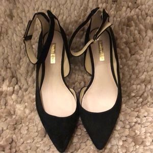 Louise et Cie black flats. Good condition size 7